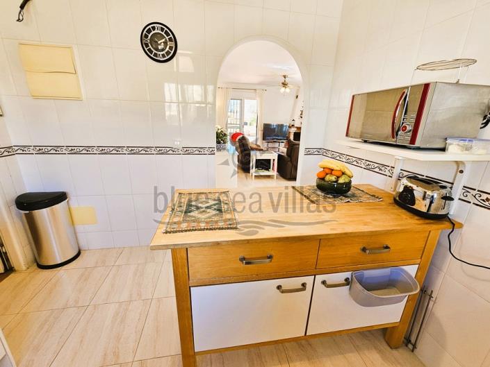 Image No.21-3 Bed Villa / Detached for sale