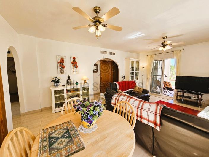 Image No.24-3 Bed Villa / Detached for sale