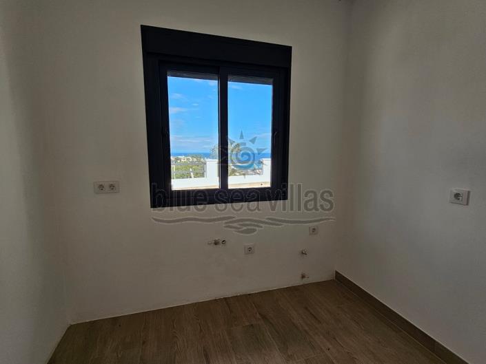 Image No.33-2 Bed House/Villa for sale