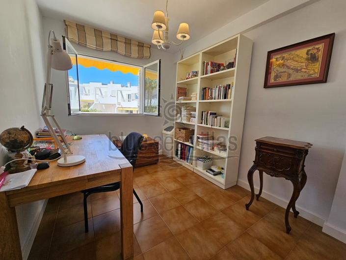 Image No.18-2 Bed Apartment for sale