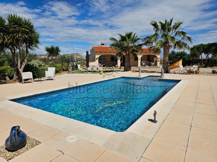 Image No.3-Maison / Villa de 4 chambres à vendre à Mojacar