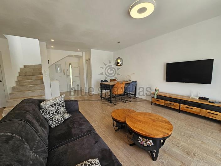 Image No.10-3 Bed House for sale