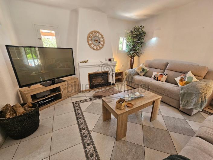 Image No.23-3 Bed Villa / Detached for sale