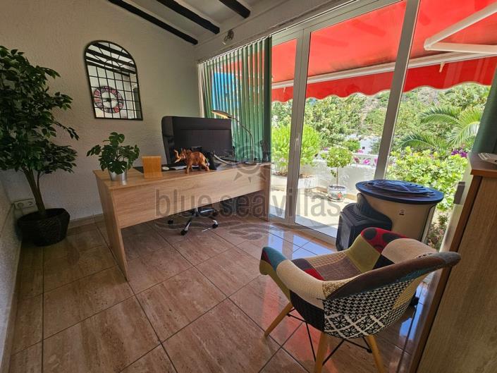 Image No.50-3 Bed Villa / Detached for sale