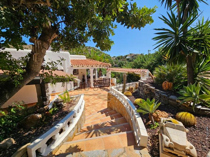 Image No.5-3 Bed Villa / Detached for sale