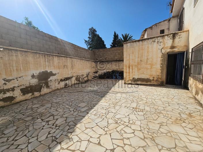 Image No.5-7 Bed Farmhouse for sale