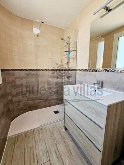 Image No.28-3 Bed Townhouse for sale