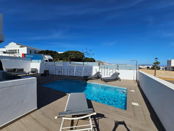 Image No.10-5 Bed Villa / Detached for sale