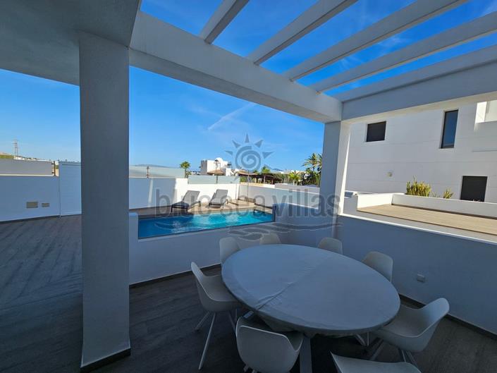 Image No.13-5 Bed Villa / Detached for sale