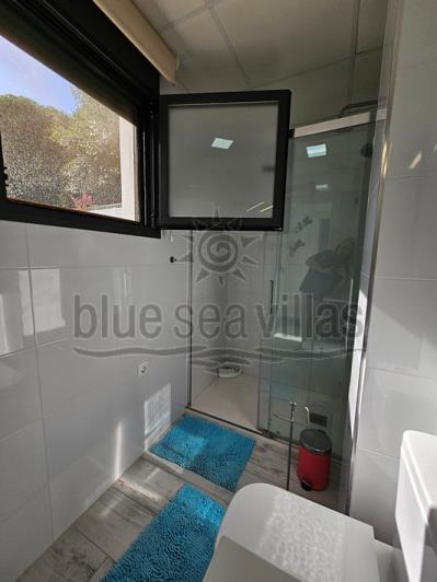 Image No.15-5 Bed Villa / Detached for sale