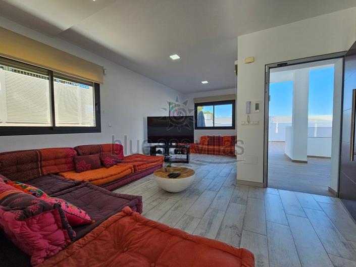 Image No.26-5 Bed Villa / Detached for sale