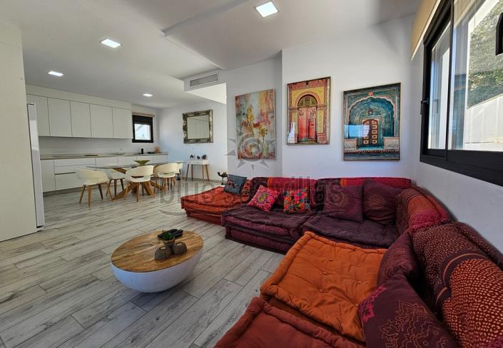 Image No.29-5 Bed Villa / Detached for sale