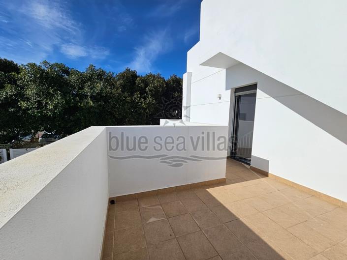 Image No.53-5 Bed Villa / Detached for sale