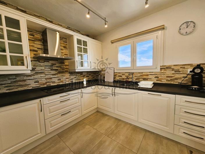 Image No.24-3 Bed Bungalow for sale