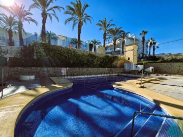 communal-pool-1506--1-_opt