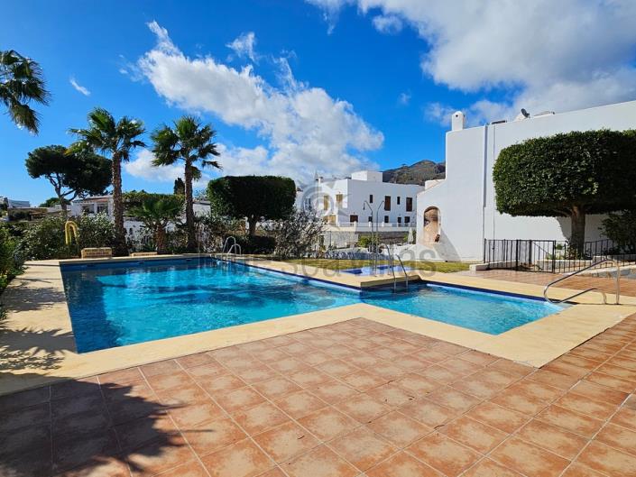 Image No.8-2 Bed Townhouse for sale