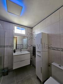 bathroom-1515--2-_opt