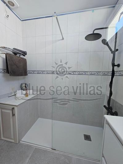 Image No.13-2 Bed Townhouse for sale