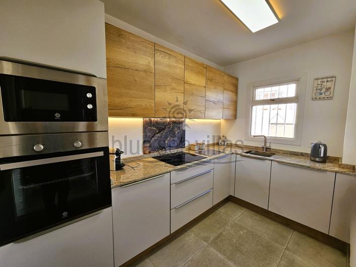 Image No.32-2 Bed Townhouse for sale