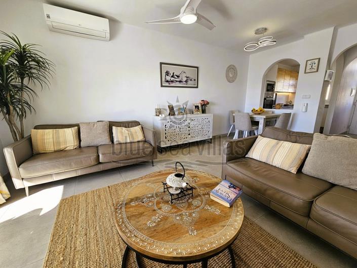 Image No.38-2 Bed Townhouse for sale