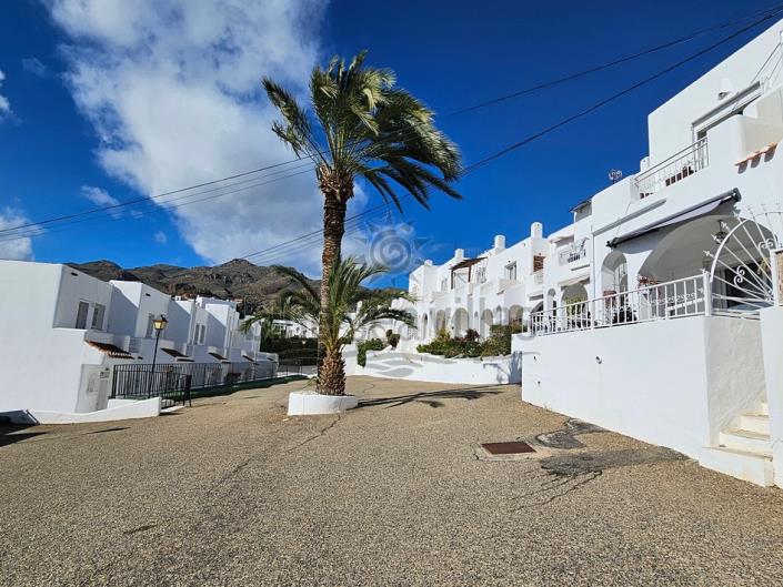 Image No.46-2 Bed Townhouse for sale