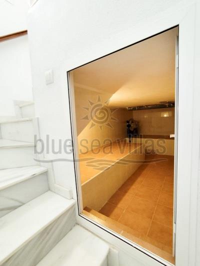 Image No.6-2 Bed Townhouse for sale