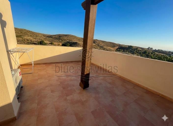 Image No.23-2 Bed Townhouse for sale