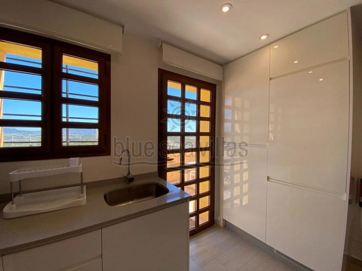 Image No.20-2 Bed Apartment for sale