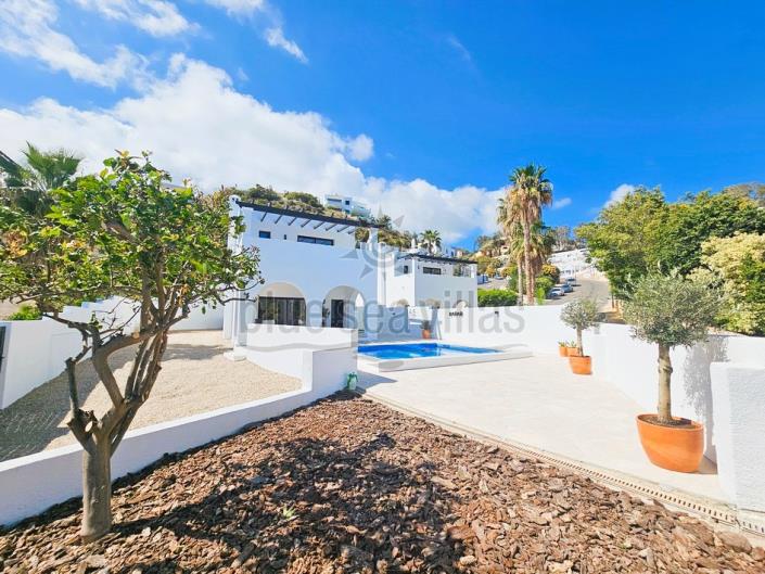 Image No.7-3 Bed Chalet for sale