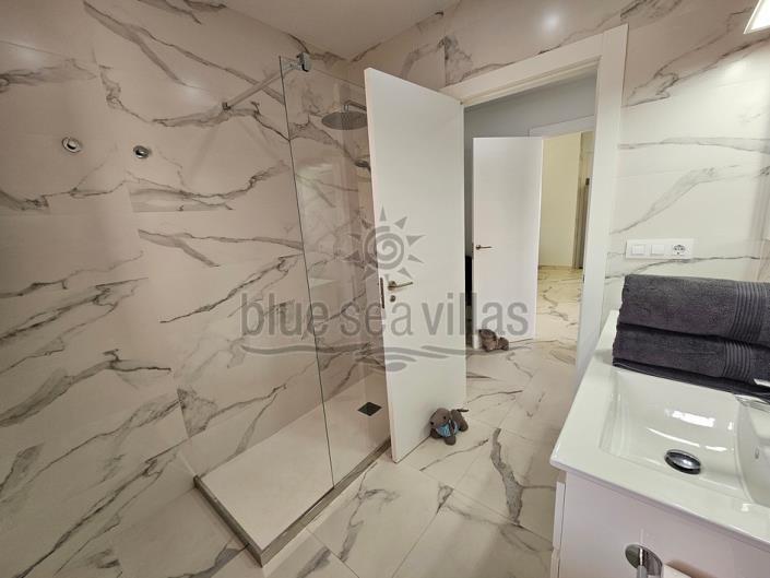 Image No.21-3 Bed House/Villa for sale