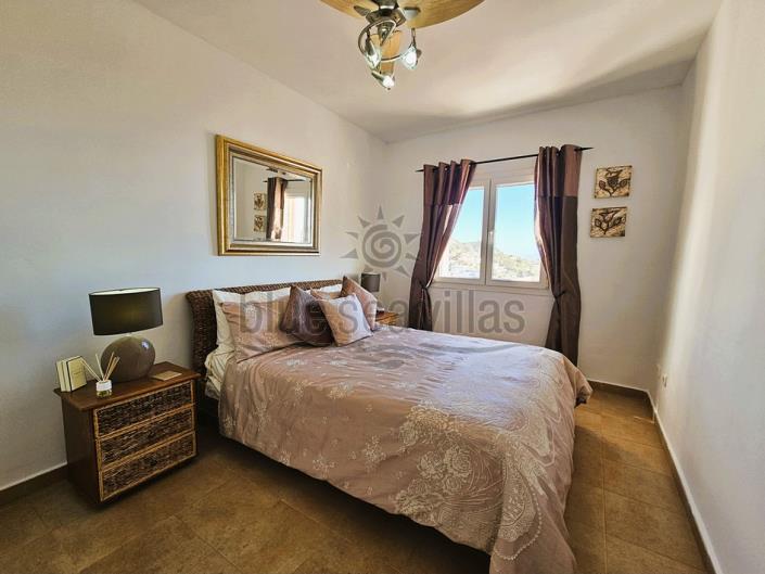 Image No.23-3 Bed Villa / Detached for sale
