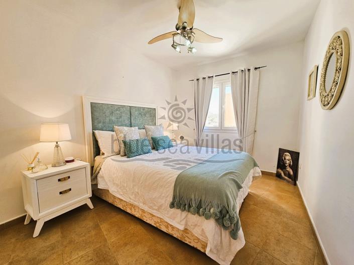 Image No.37-3 Bed Villa / Detached for sale