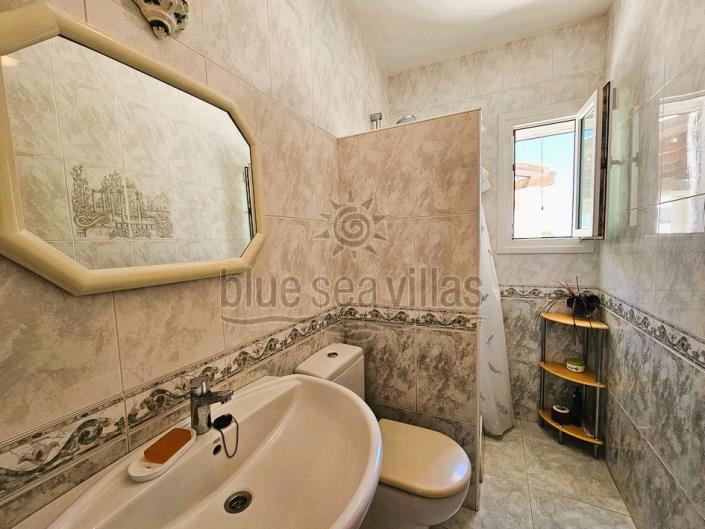 Image No.23-4 Bed Villa / Detached for sale