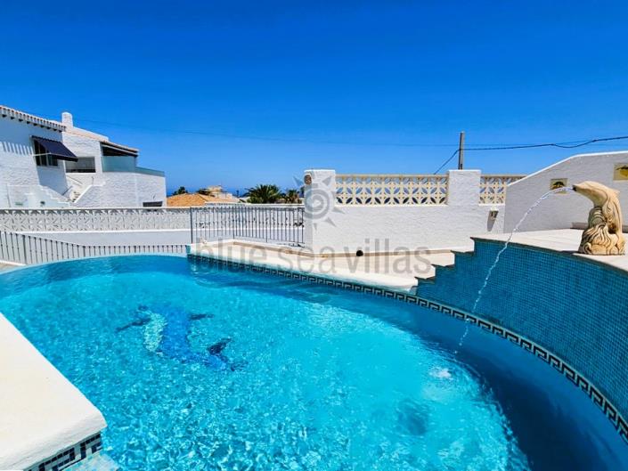 Image No.37-4 Bed Villa / Detached for sale