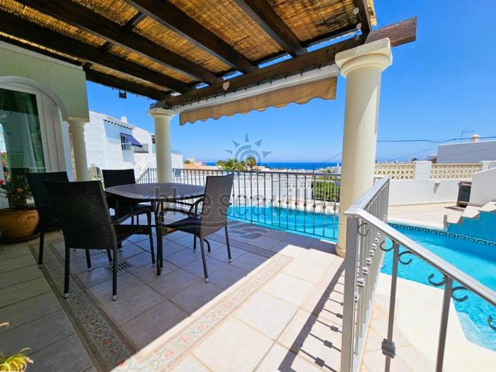 Image No.39-4 Bed Villa / Detached for sale