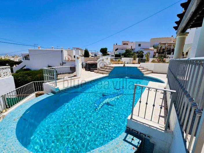Image No.40-4 Bed Villa / Detached for sale