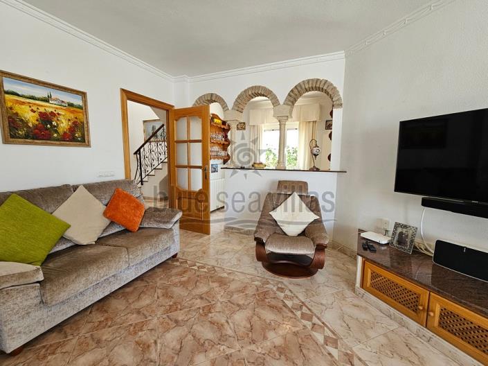 Image No.18-4 Bed Villa / Detached for sale