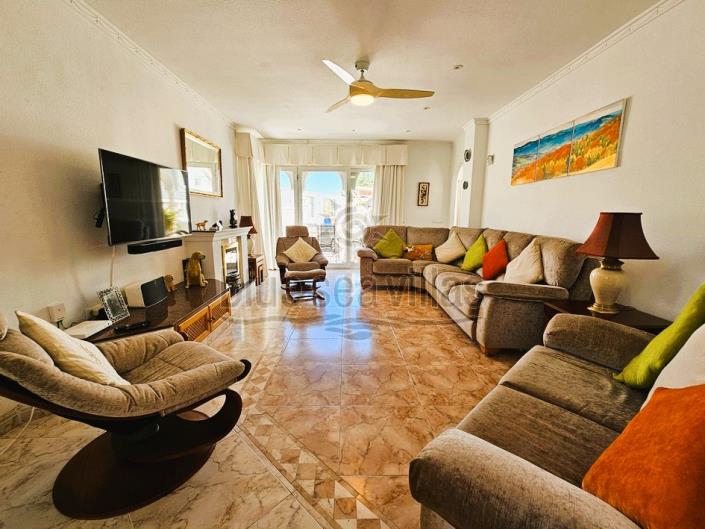 Image No.14-4 Bed Villa / Detached for sale