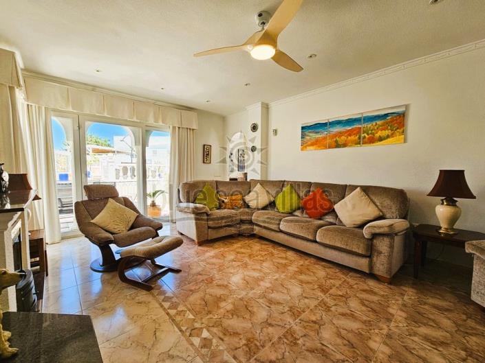 Image No.19-4 Bed Villa / Detached for sale