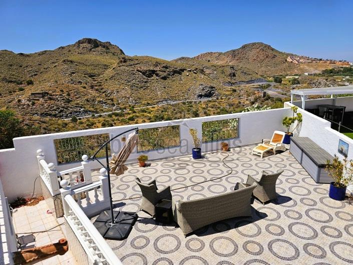 Image No.43-4 Bed Villa / Detached for sale