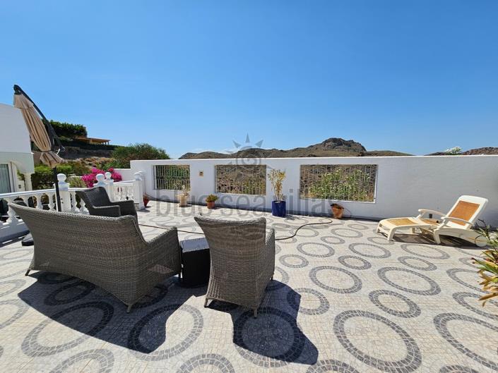Image No.53-4 Bed Villa / Detached for sale
