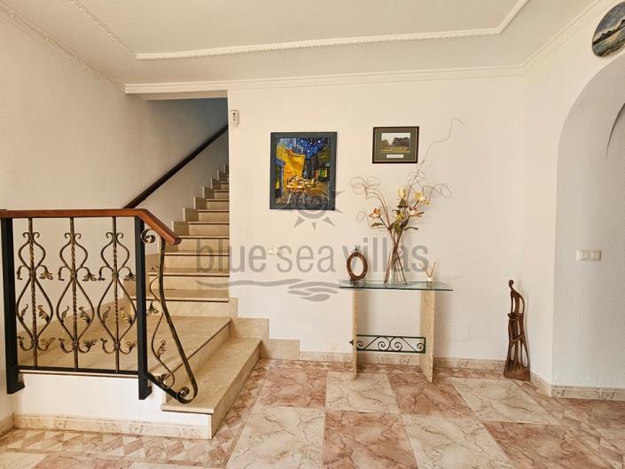 Image No.55-4 Bed Villa / Detached for sale