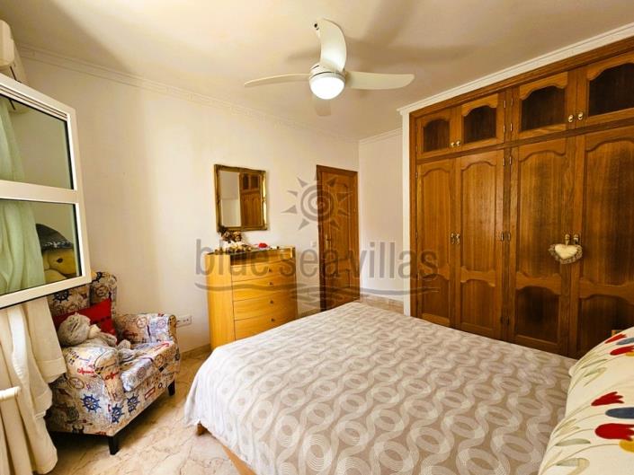 Image No.61-4 Bed Villa / Detached for sale