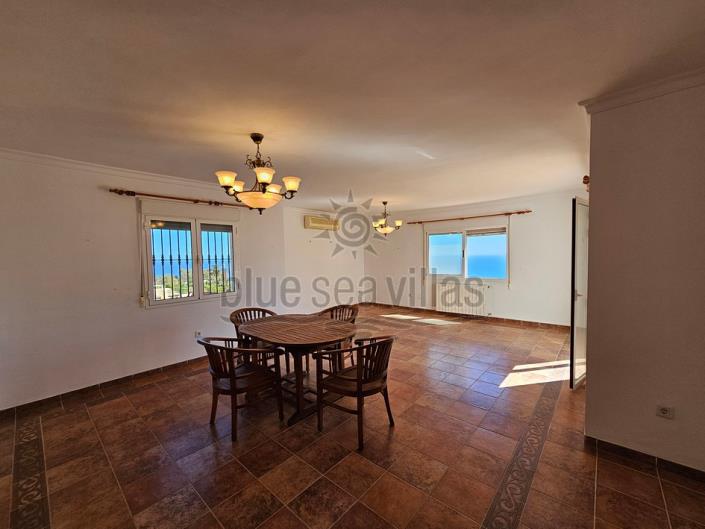 Image No.17-4 Bed Villa / Detached for sale