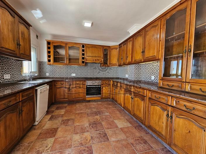 Image No.24-4 Bed Villa / Detached for sale