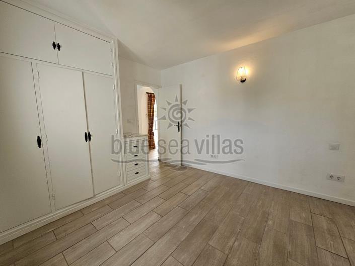 Image No.15-2 Bed Apartment for sale