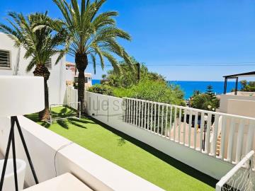 outside-areas-1549--20-