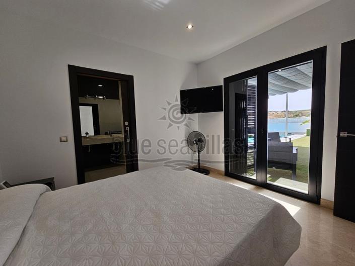 Image No.25-3 Bed Villa / Detached for sale