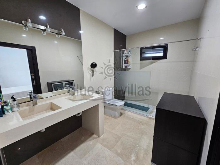 Image No.26-3 Bed Villa / Detached for sale