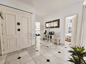lounge-diner-entrance-1551--5-